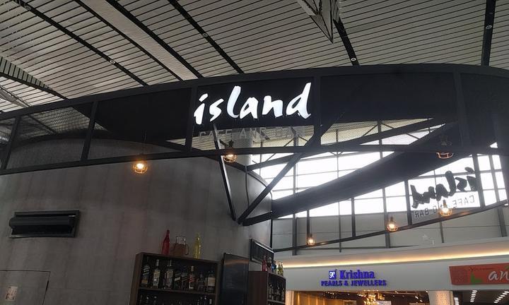 Island Café - Bar & Essen